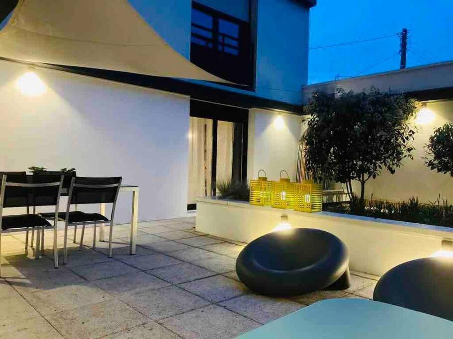 Le Rosa Bonheur Apartment Нант Екстериор снимка