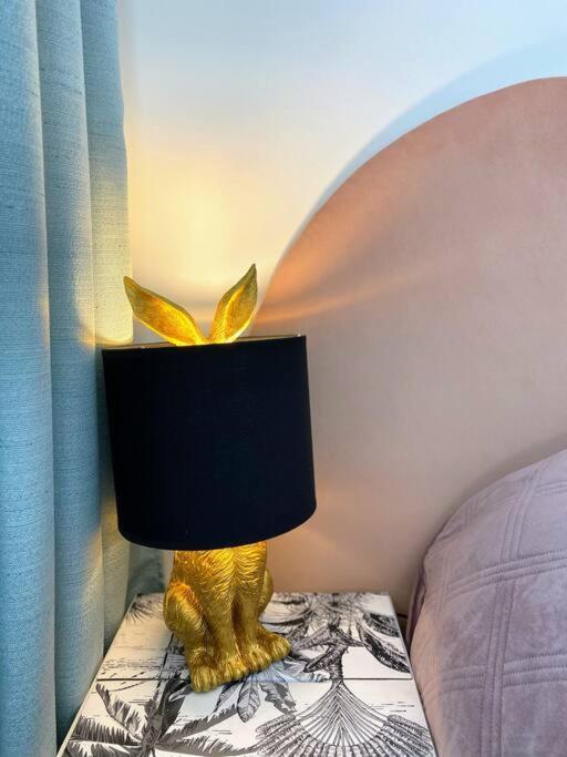 Le Rosa Bonheur Apartment Нант Екстериор снимка